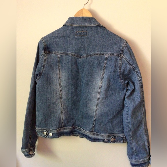 Eldorado women’s medium jean jacket. Stretchy. - Picture 4 of 4